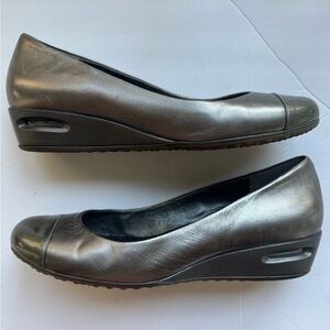 Cole Haan Silver Pewter Wedge Shoes with Nike soles size 8.5